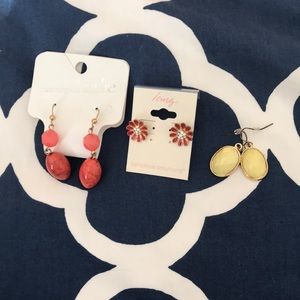 3 pairs of cute earrings!